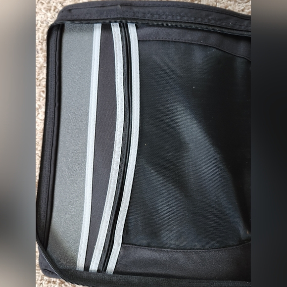 Mead 5 Star Zipper 3 Ring Binder - Picture 5 of 6